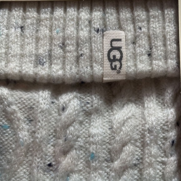 UGG Women's Shaye Rain Boot Socks - Picture 4 of 11